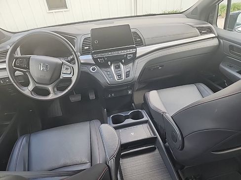 Used 2025 Honda Odyssey Sport-L image 12