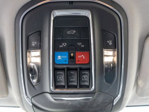 Used 2023 Jeep Grand Cherokee 4WD 4xe w/ Luxury Tech Group II image 25