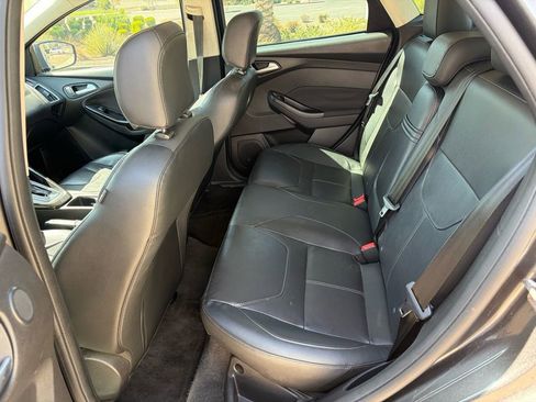Used 2015 Ford Focus Titanium FWD image 10