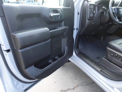 Used 2024 Chevrolet Silverado 1500 Custom image 13