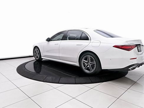 Used 2024 Mercedes-Benz S 580e 4MATIC Sedan image 10