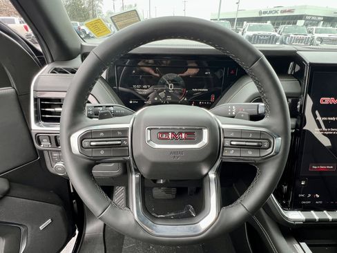 New 2026 GMC Yukon Elevation AWD/4WD image 18