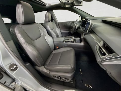 Certified 2025 Lexus RX 350 Premium w/ Accessory Package (Z1) image 29