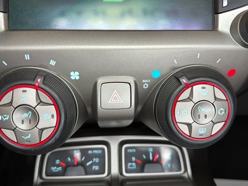 Used 2014 Chevrolet Camaro SS RWD image 27