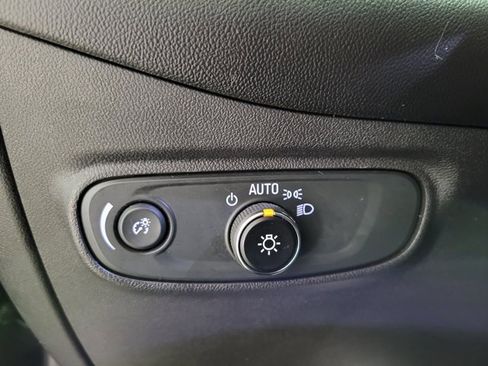 Used 2021 Chevrolet Equinox LT w/ LPO, Floor Liner Package image 44