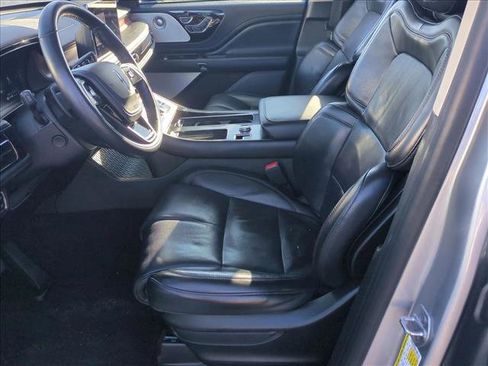 Used 2020 Lincoln Aviator Grand Touring w/ Equipment Group 302A AWD/4WD image 16