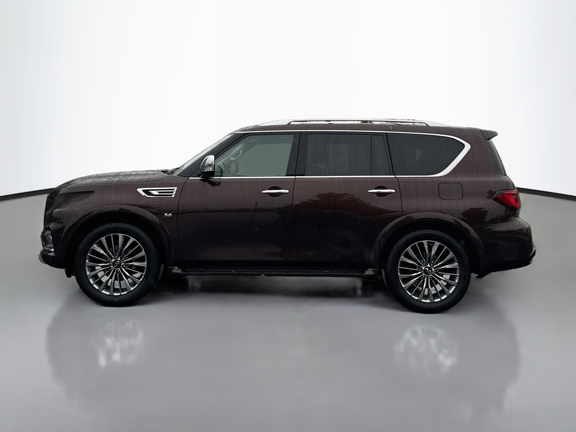 Used 2018 INFINITI QX80 4WD w/ Deluxe Technology Package image 4