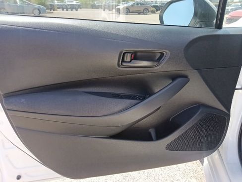 Used 2023 Toyota Corolla LE FWD image 11