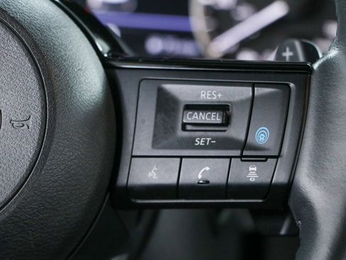 Used 2023 Nissan Rogue SV w/ SV Premium B Package AWD/4WD image 14