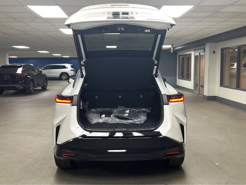 New 2026 Lexus RZ 450e AWD image 29