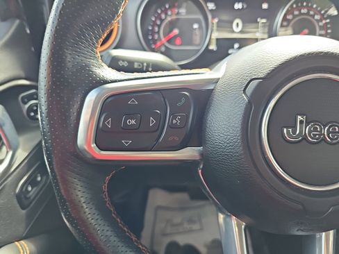 Used 2022 Jeep Gladiator Mojave w/ LED Lighting Group image 17