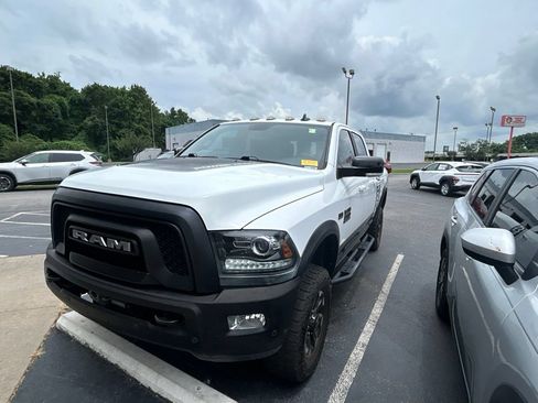Used 2018 RAM 2500 Power Wagon w/ Leather & Luxury Group AWD/4WD image 6