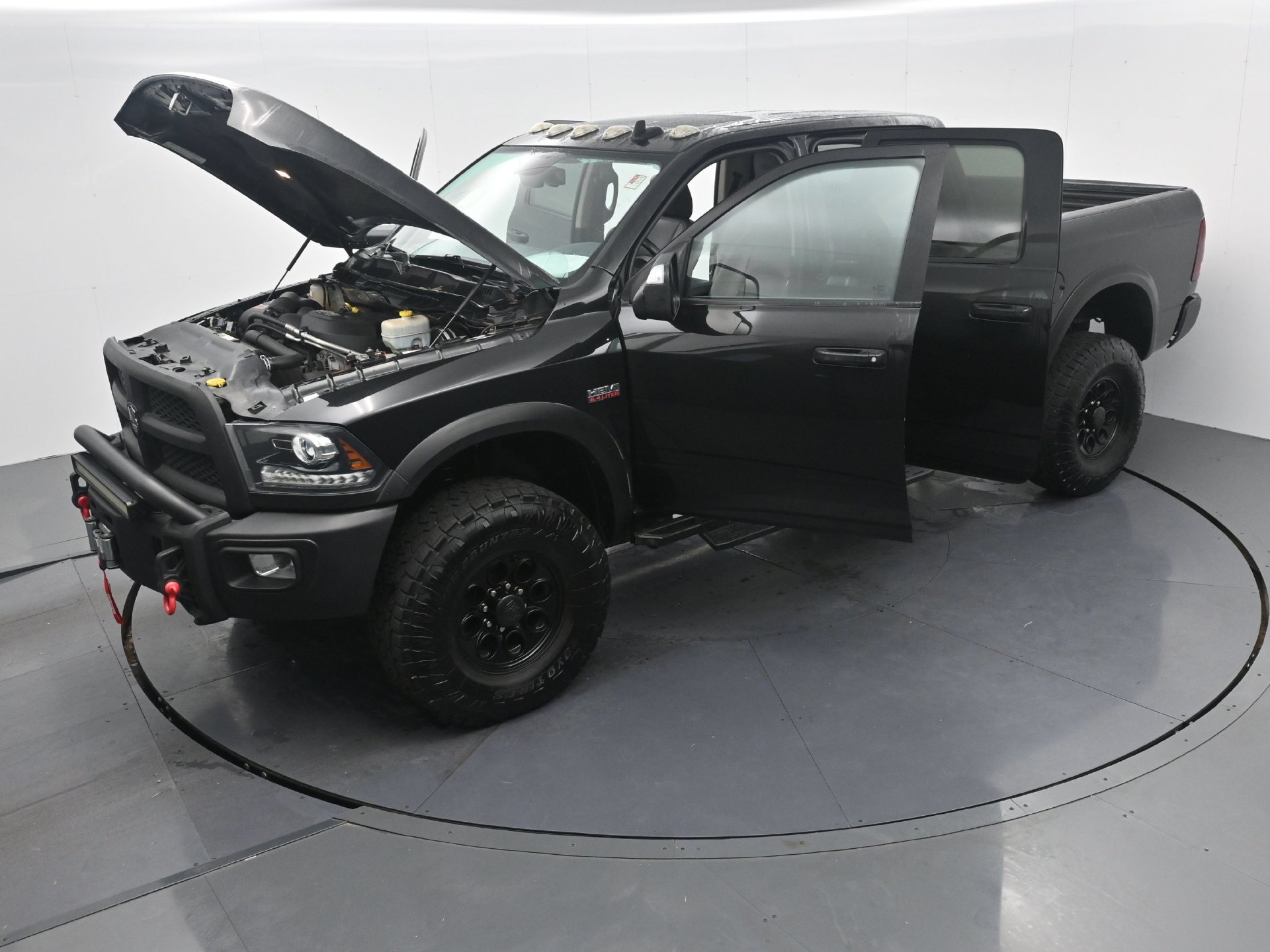 Used 2016 RAM 2500 Power Wagon w/ Luxury Group AWD/4WD image 38