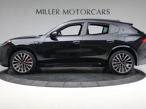 Certified 2023 Maserati Grecale Modena image 3