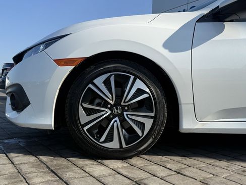 Used 2017 Honda Civic EX-T image 5