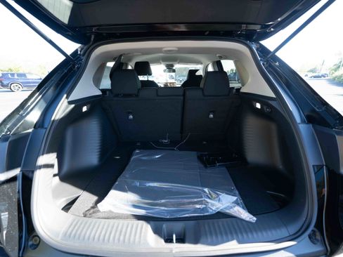 New 2026 Honda HR-V LX image 28