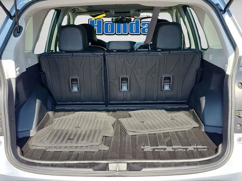 Used 2017 Subaru Forester 2.5i Touring AWD/4WD image 14