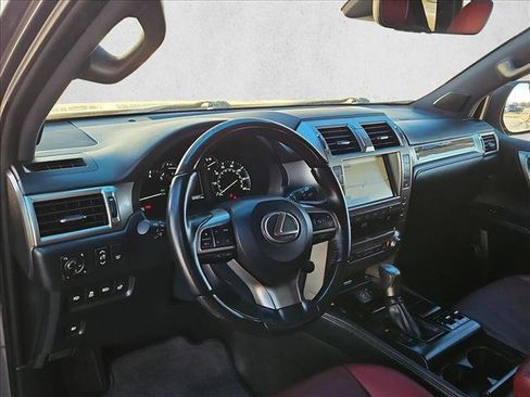 Used 2021 Lexus GX 460 Premium w/ Premium Package image 10