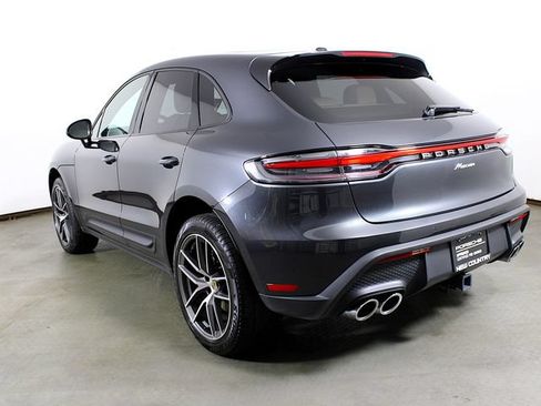 Certified 2024 Porsche Macan AWD/4WD image 3