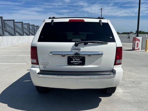 Used 2010 Jeep Grand Cherokee Limited AWD/4WD image 10