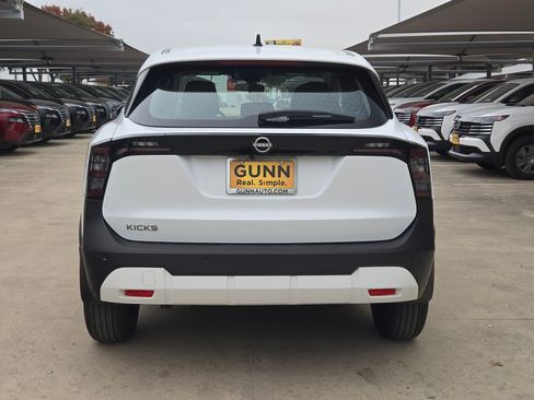 New 2026 Nissan Kicks S image 4