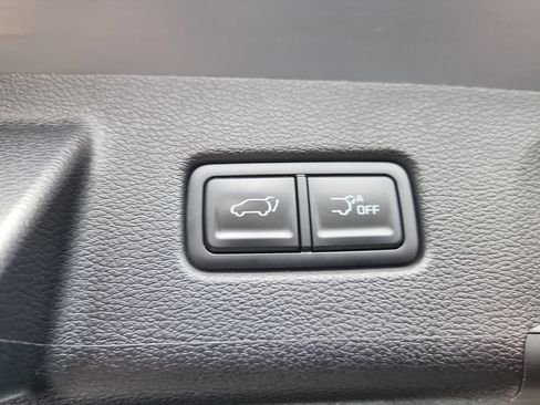 Used 2025 Kia Telluride S AWD/4WD image 14