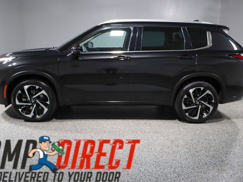 Used 2023 Mitsubishi Outlander SEL image 10
