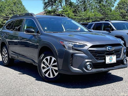 Certified 2025 Subaru Outback Premium w/ Popular Package #1A AWD/4WD image 2