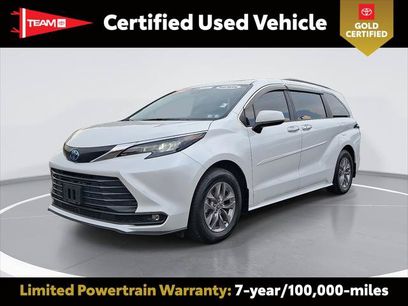 Certified 2025 Toyota Sienna XLE
