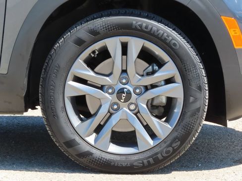 Certified 2023 Kia Seltos S w/ Navigation Package AWD/4WD image 15