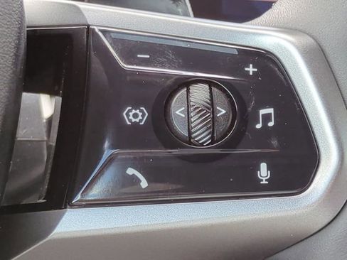 Used 2025 BMW X3 xDrive30i w/ Premium Package image 21