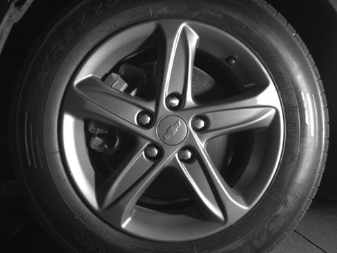 Used 2023 Chevrolet Malibu LT FWD image 11