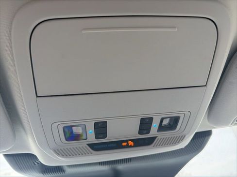 New 2026 Ford Explorer Active w/ Active Comfort Package image 25