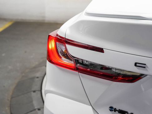 Used 2025 Toyota Camry SE FWD image 10
