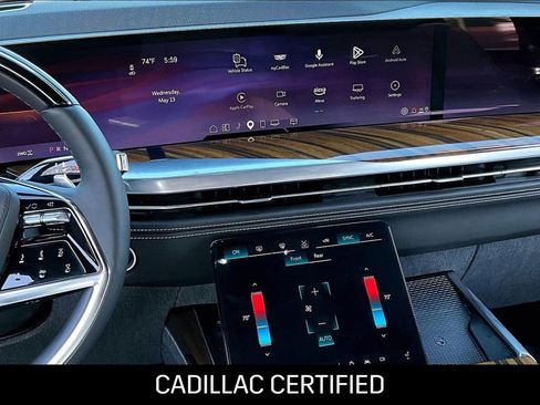 Used 2025 Cadillac Escalade Sport Platinum w/ LPO, ONYX Package AWD/4WD image 8