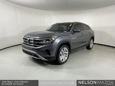 Used 2023 Volkswagen Atlas Cross Sport SE image 4