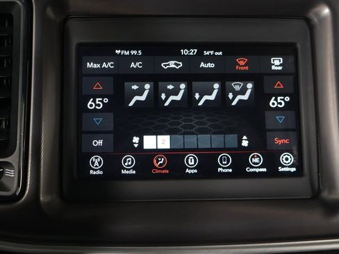 Used 2022 Dodge Challenger GT image 31