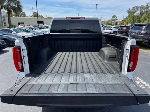 Used 2019 GMC Sierra 1500 AT4 w/ AT4 Premium Package image 9