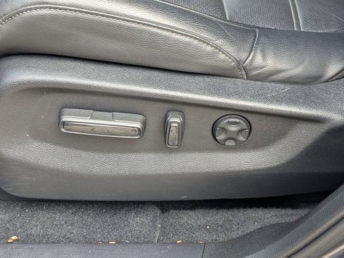 Used 2022 Honda CR-V EX-L image 18