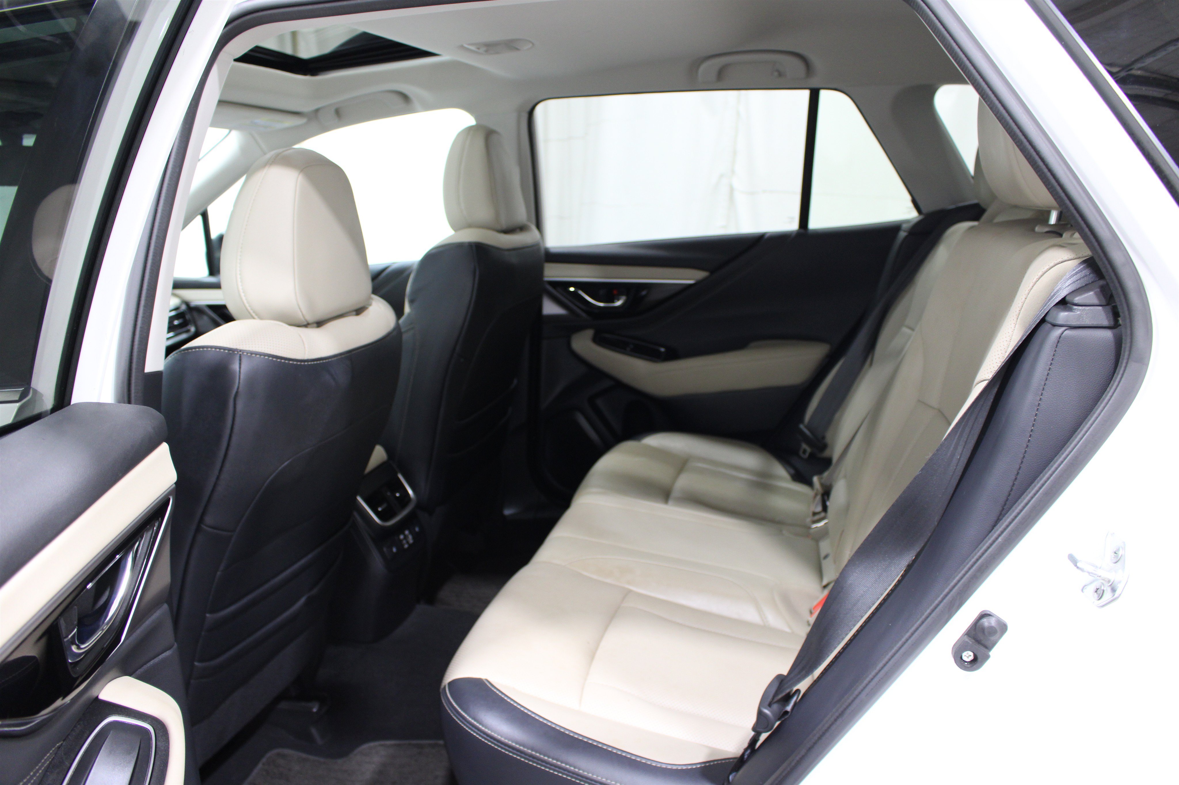 Used 2024 Subaru Outback Limited XT AWD/4WD image 20