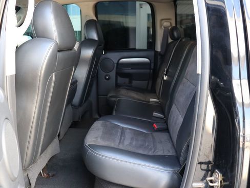 Used 2005 Dodge Ram 1500 Truck 2WD Quad Cab image 38