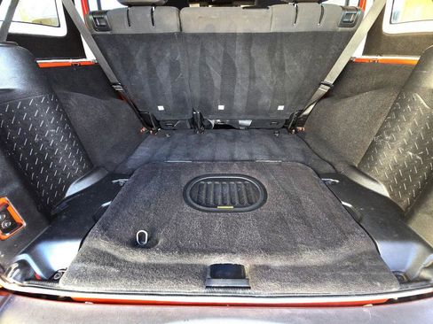 Used 2015 Jeep Wrangler Unlimited Rubicon w/ Connectivity Group image 40