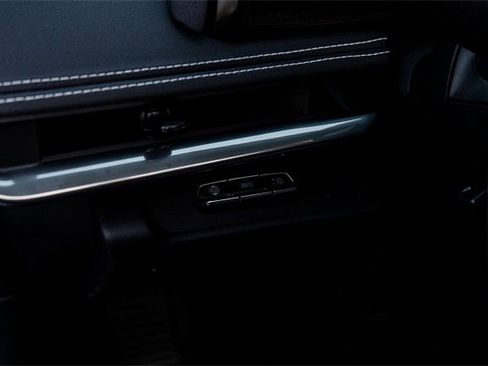 Used 2025 Chevrolet Corvette Z06 image 39