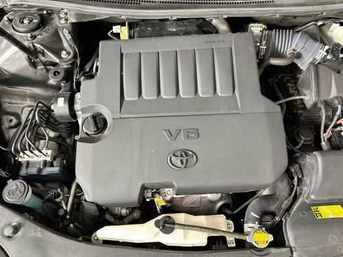 Used 2013 Toyota Avalon Limited w/ Technology Pkg FWD image 34