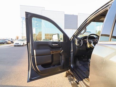 Used 2020 GMC Sierra 2500 SLE w/ SLE Convenience Package image 37