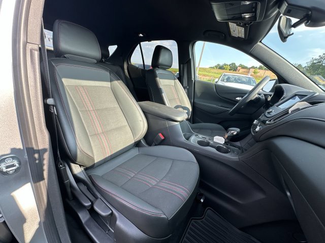 Certified 2023 Chevrolet Equinox RS FWD image 26