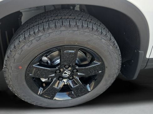 New 2026 Honda Ridgeline Black Edition image 38