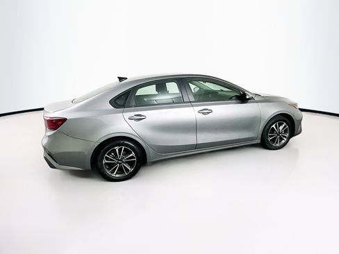 Used 2024 Kia Forte LXS image 10