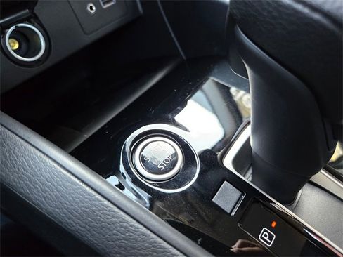 New 2025 Nissan Versa SV w/ Trunk Package image 23