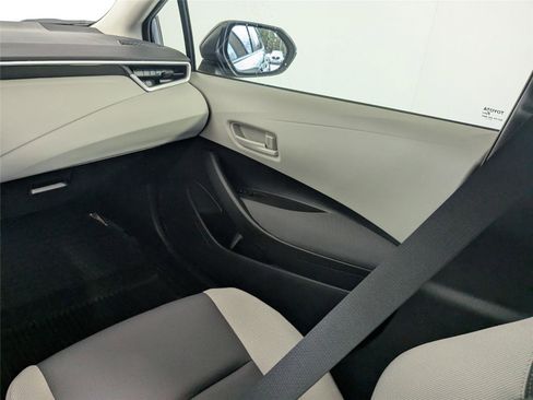 Used 2024 Toyota Corolla LE w/ LE Convenience Package image 31